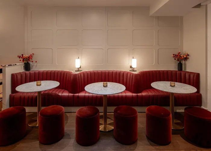 Rockwell East-Tower BridgeAparthotel